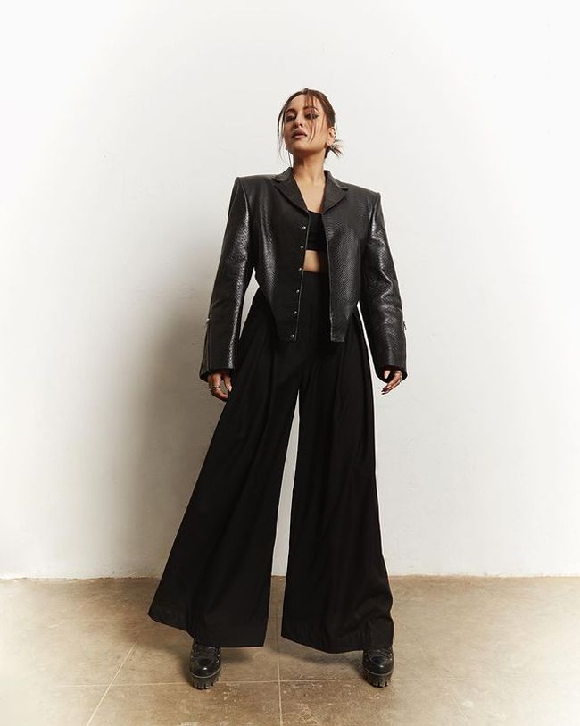 Colorful Clicks Of Sonakshi Sinha